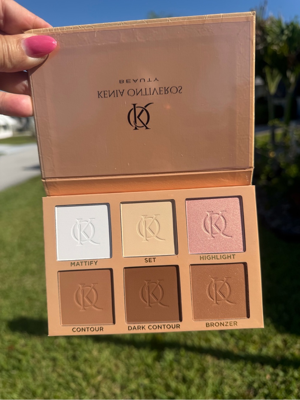 KENIA ONTIVEROS Beauty Face Sculpting Palette — Highlight, Set, Contour, Bronzer - Picture 3 of 9